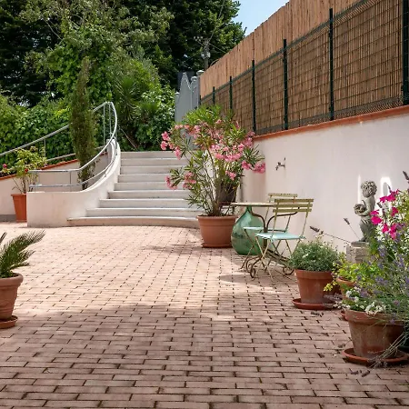 Penzion Cinque Terre Atelier Ouvert! Free Parking 4*